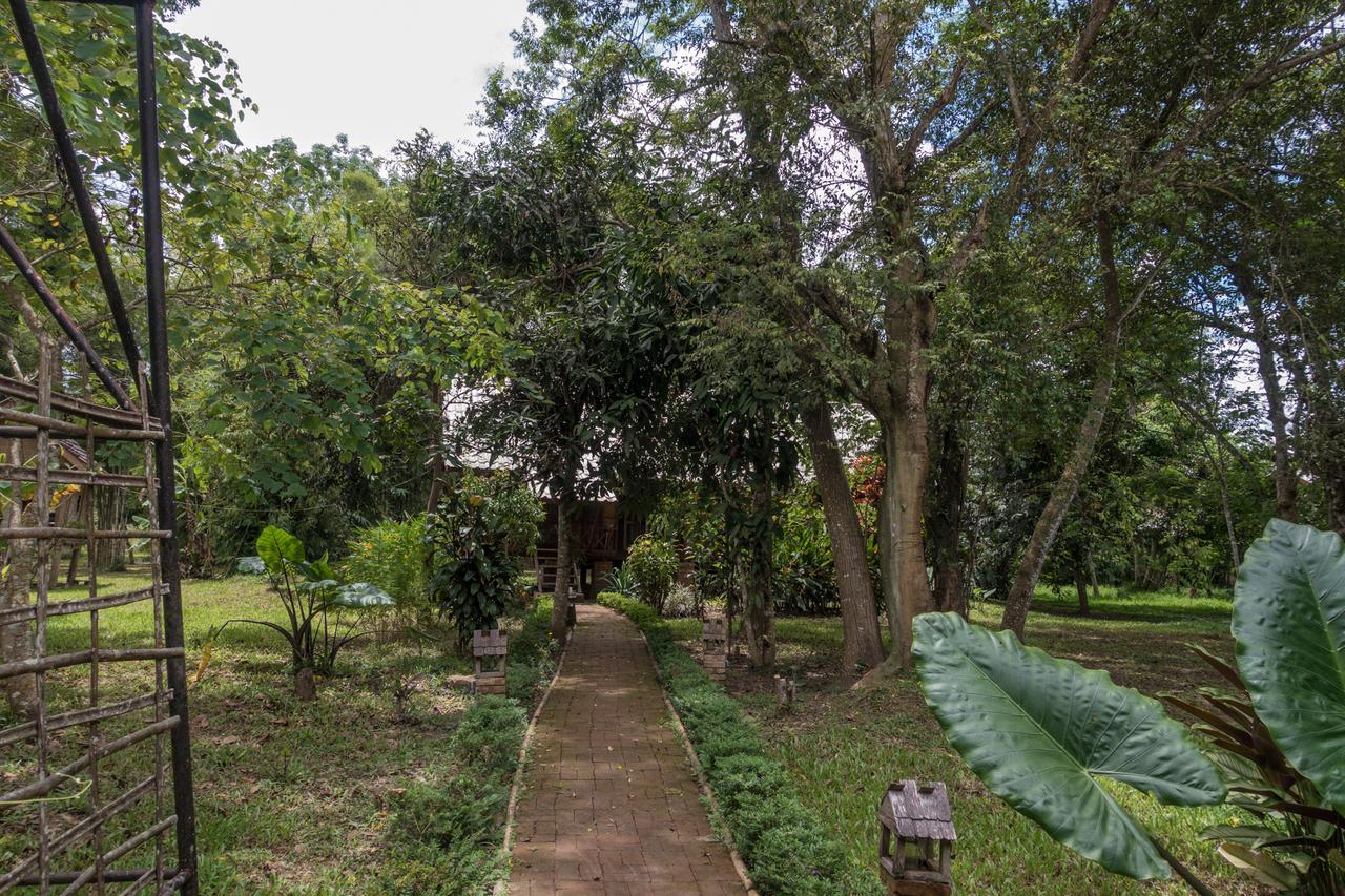 The Boat Landing Hotel Luang Namtha Buitenkant foto